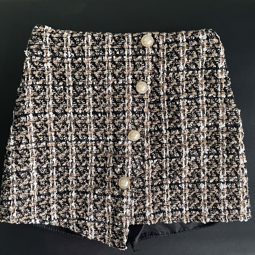Elegant Classy SKORTS (skirt shorts) - SMALL